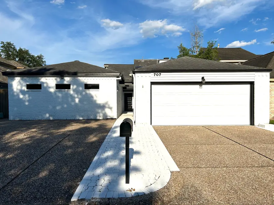 707 Trademark Place, Houston, TX 77079 - #3