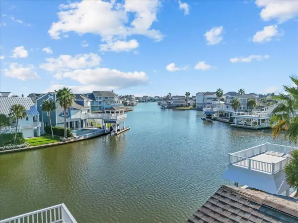 3423 Christmas Tree Point Road, Galveston, TX 77554