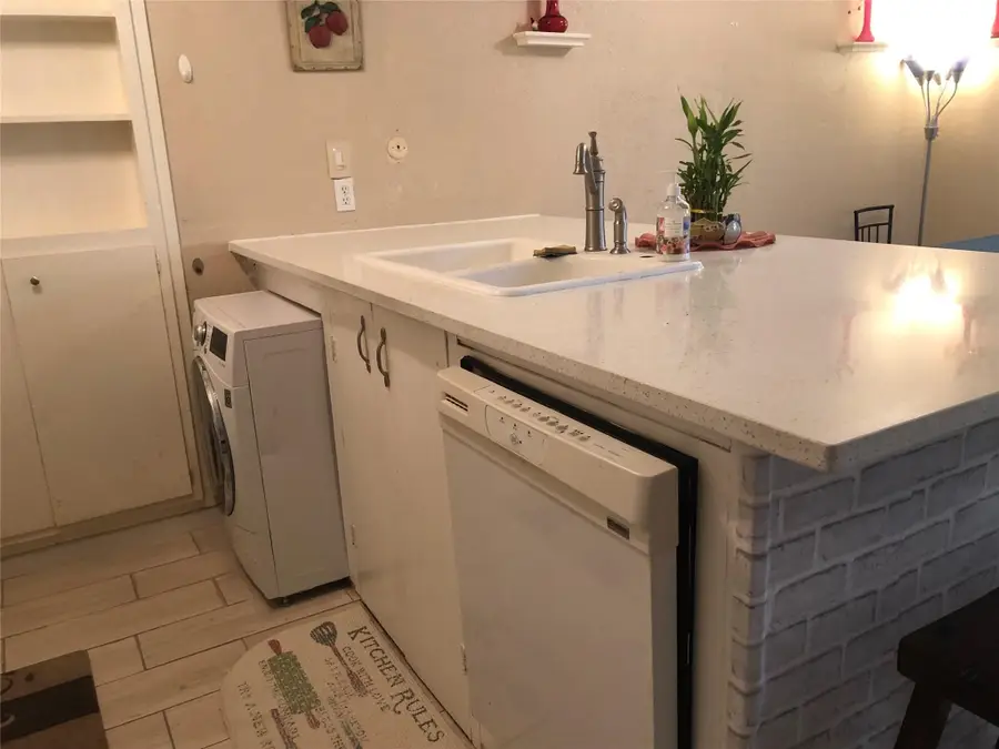 216 W G Street #216, La Porte, TX 77571 - #2