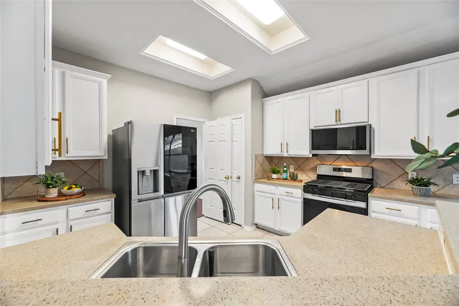 2706 Argos Drive, Missouri City, TX 77459 - Image #2