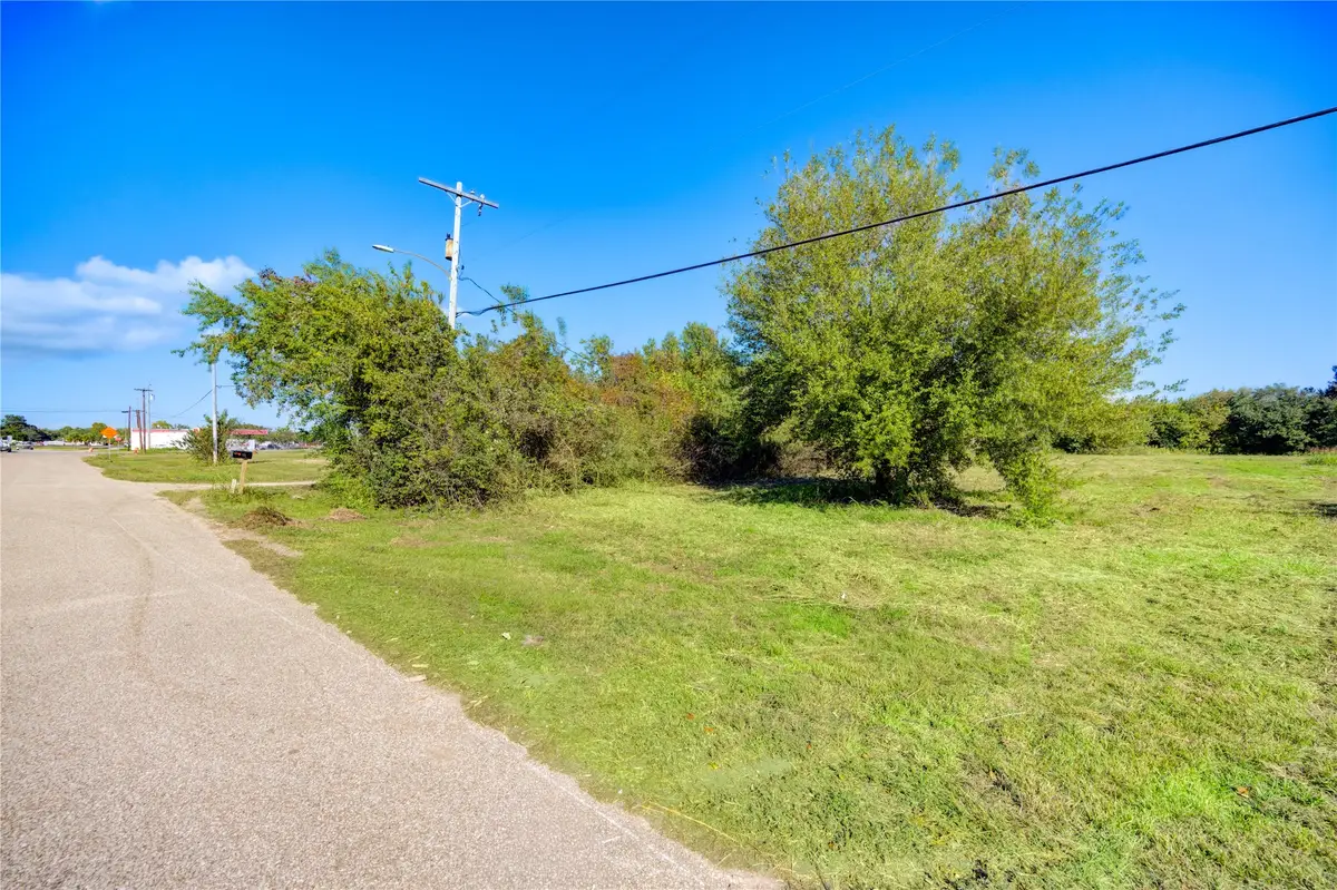 0000 4th Avenue, La Marque, TX 77568 - Image #1