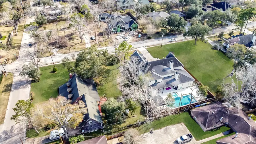 222 Quaker Drive, Friendswood, TX 77546 - #2