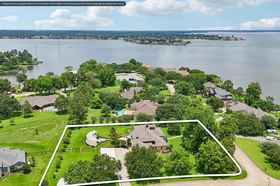 118 Waterfront Drive, Montgomery, TX 77356 - #2