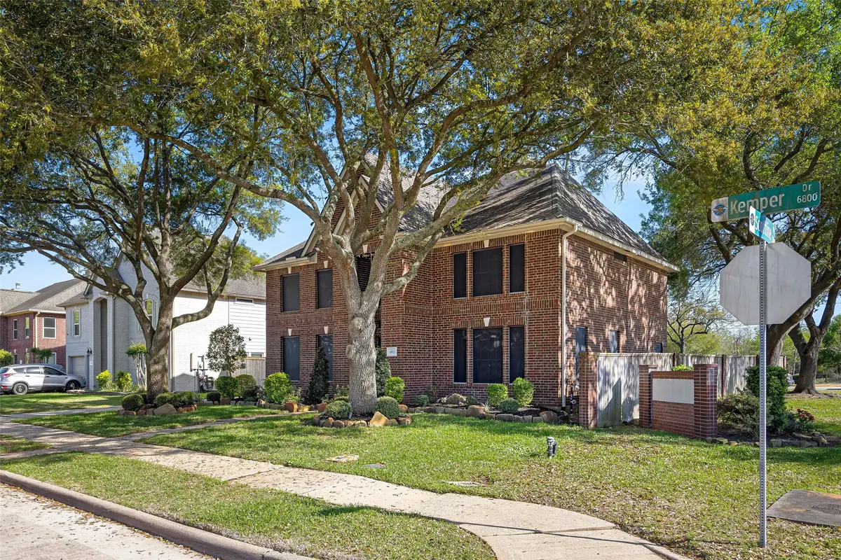 6822 Kemper Drive, Pasadena, TX 77505 - #1