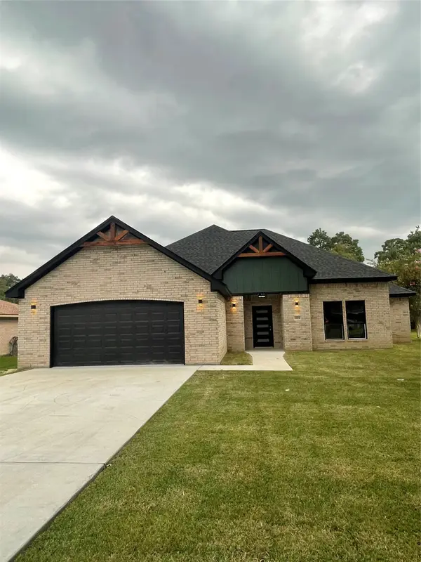 5215 Mcanelly Drive, Beaumont, TX 77708