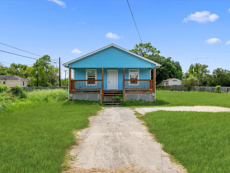 6403 O Brien Street, Hitchcock, TX 77563 - Image #2