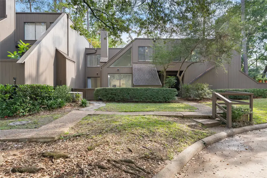 336 Litchfield Lane, Houston, TX 77024 - Image #2