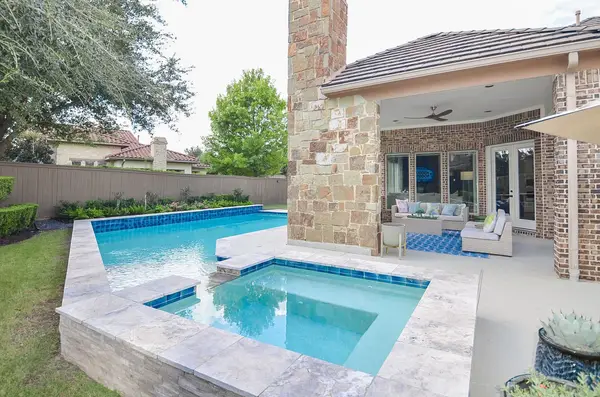 86 Quiet Way Lane, Sugar Land, TX 77498