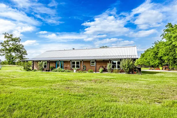 888 Tafelski Road, New Waverly, TX 77358