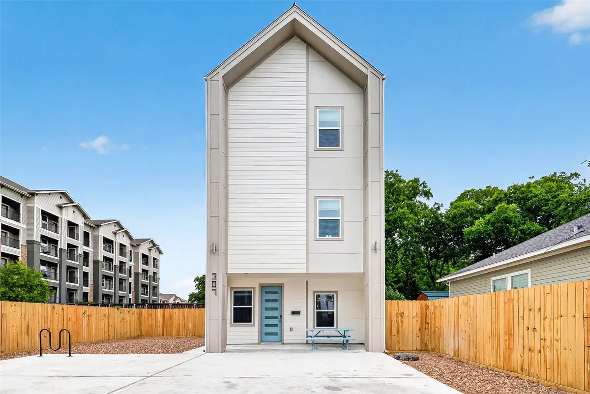 307 Neyland Street, Houston, TX 77022 - #1
