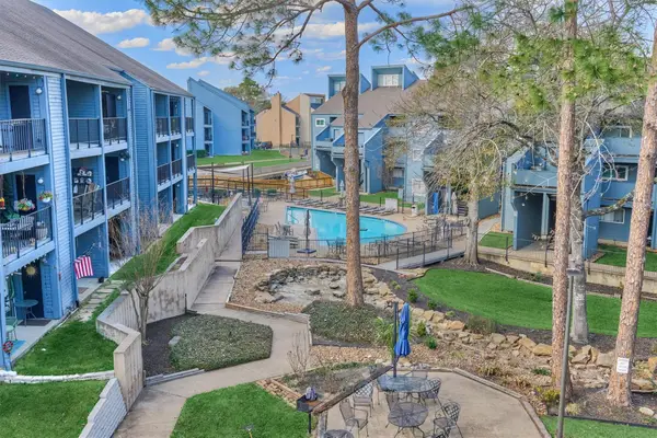 12500 Melville Drive #320B, Montgomery, TX 77356