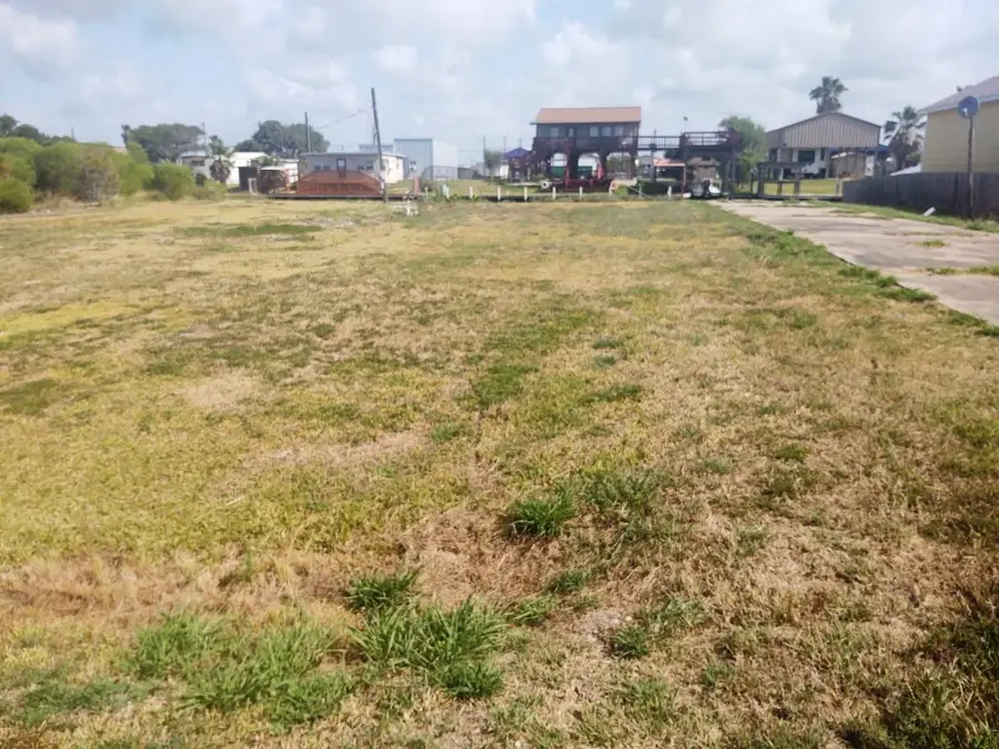 94 Neptune, Sargent, TX 77414 - #2