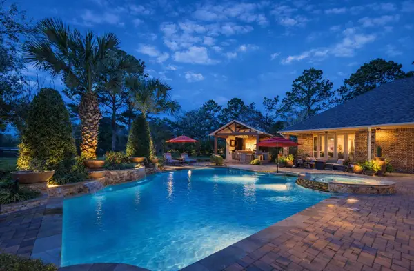 27 Highclere Park Drive, Spring, TX 77379