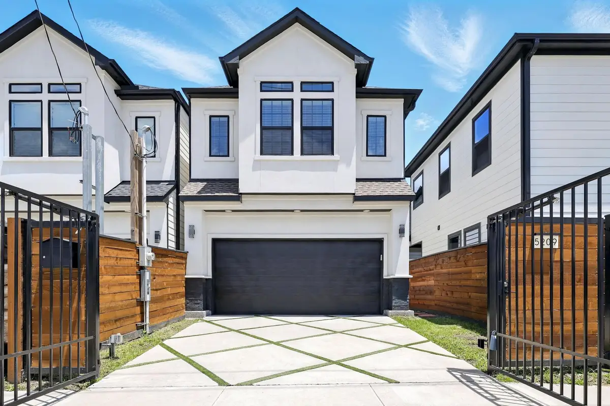 5209 Canal Street, Houston, TX 77011 - #1