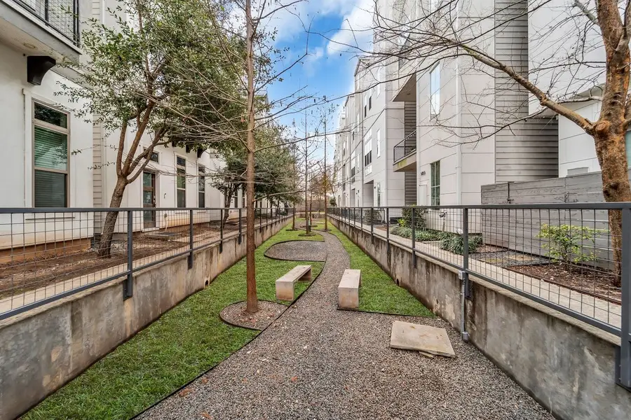 5849 E Post Oak Lane, Houston, TX 77055 - #3