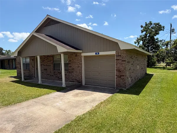 719 Pine Terrace Road, Prairie View, TX 77445