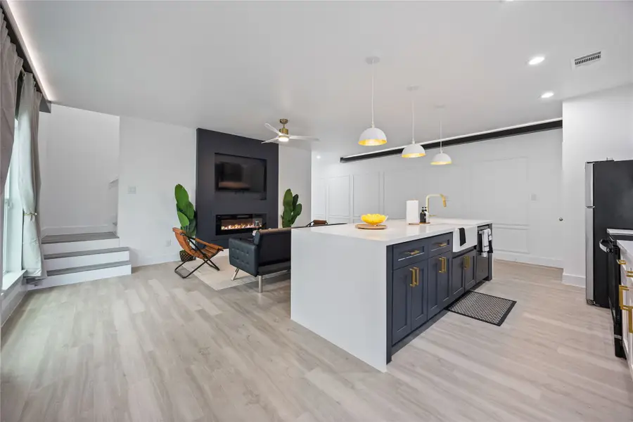 2329 Hampton Drive, Houston, TX 77088 - Image #3