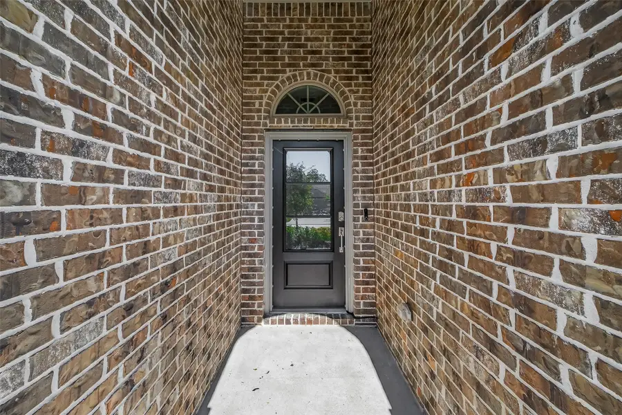 2701 Sagedale Drive, Conroe, TX 77301 - Image #3