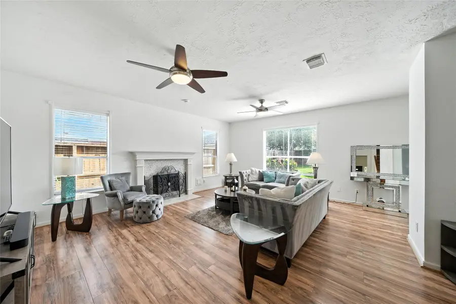 211 Aberdeen Street, Stafford, TX 77477 - #2