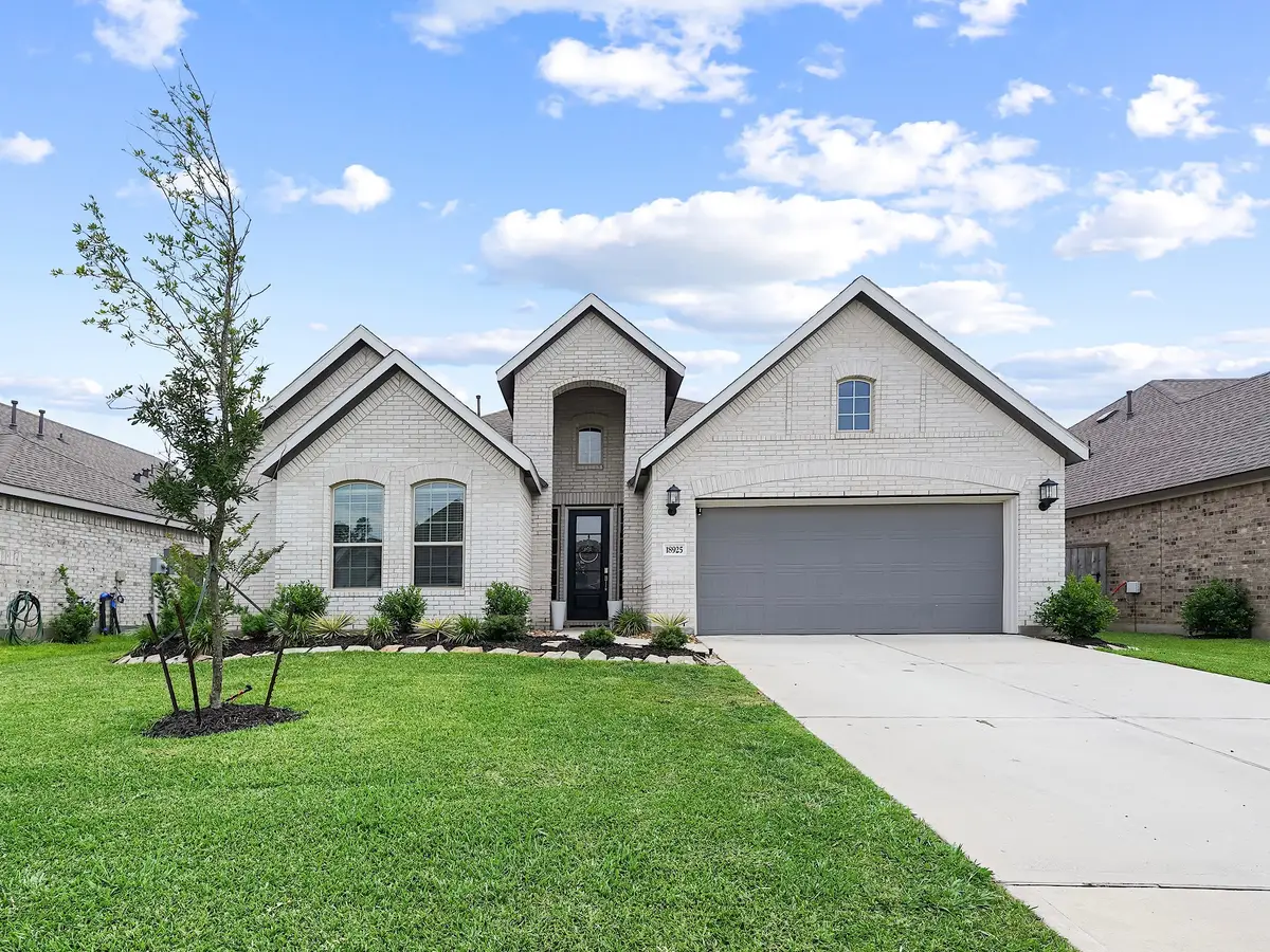 18925 Lazzaro Springs Drive, New Caney, TX 77357 - Image #1