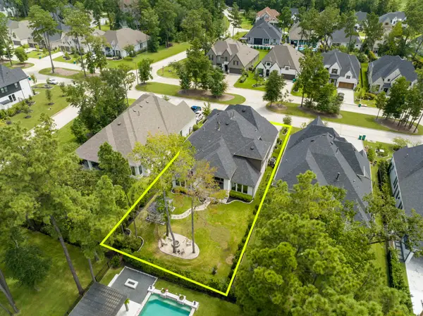 208 S Empress Green Place, Montgomery, TX 77316