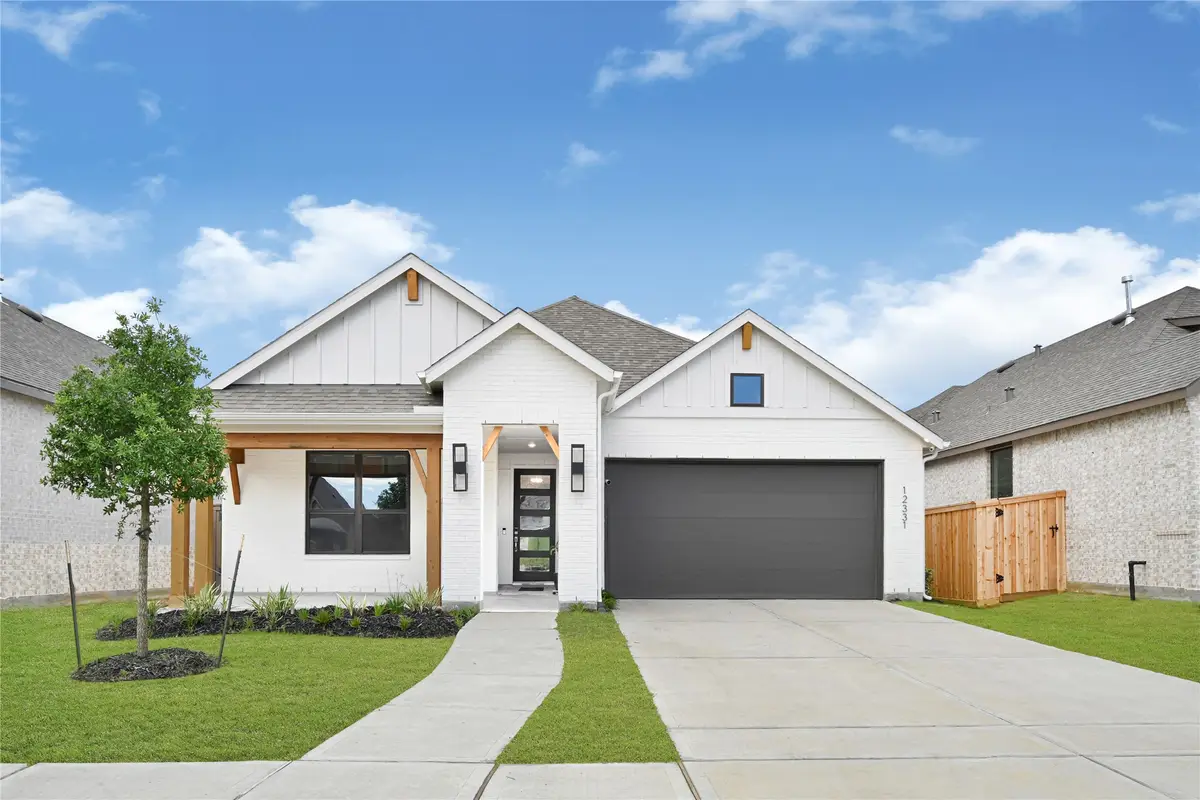 12331 Palmetto Dr, Monterey Belvieu, TX 77523 - #1