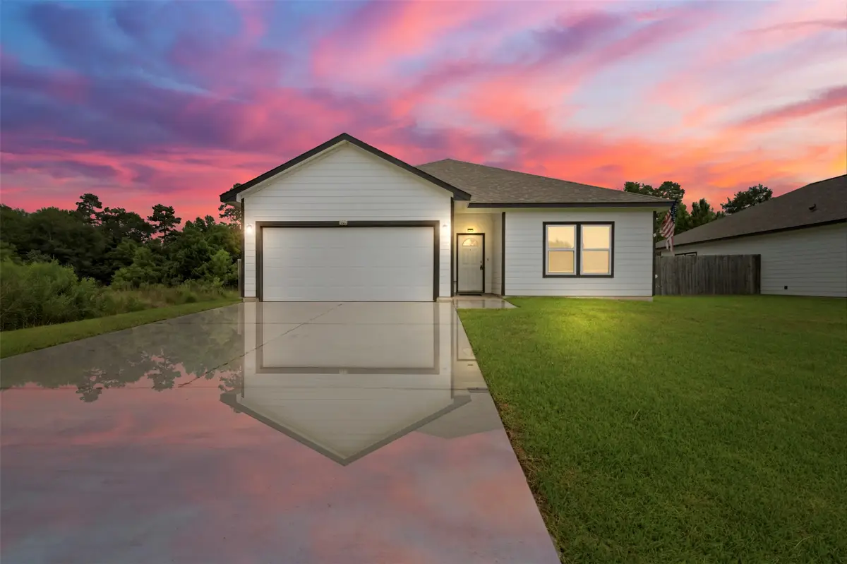2017 County Road 3550, Cleveland, TX 77327 - #1