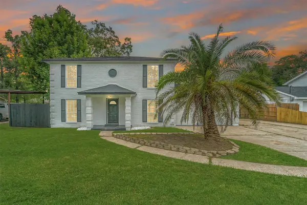 1902 Papoose Trail, Crosby, TX 77532