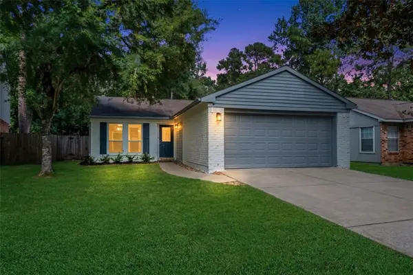 7 Hasting Oak Court, The Woodlands, TX 77381