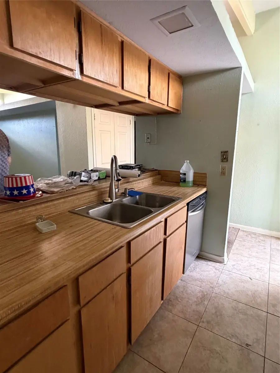 4102 Sherwood Lane #12, Houston, TX 77092 - #3