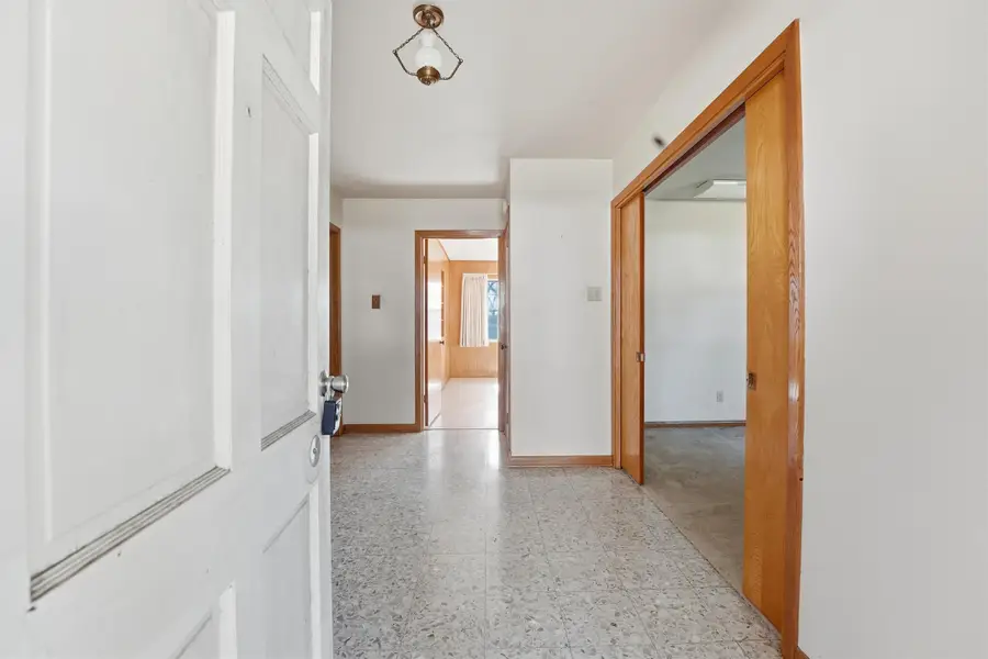 1111 Edgewood Drive, Richmond, TX 77406 - Image #3