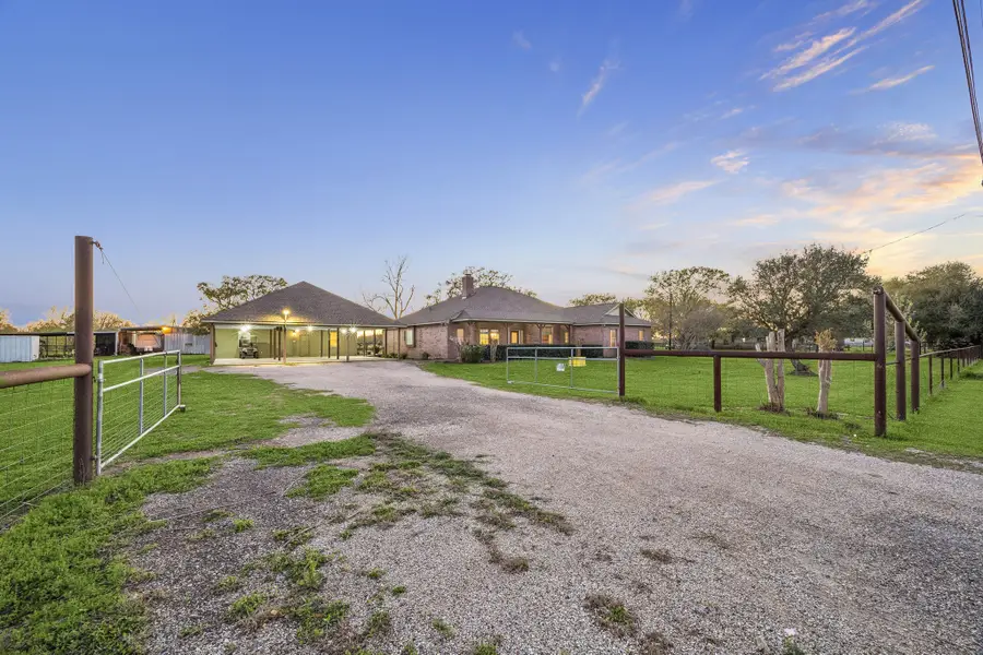 6434 County Road 164, Alvin, TX 77511 - #2