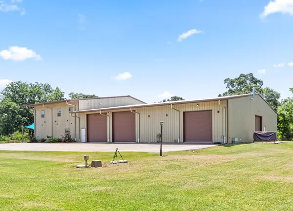 659 Brit Bailey Boulevard, Angleton, TX 77515