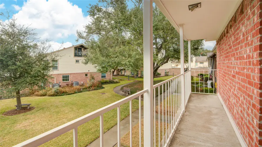 14249 Lost Meadow Lane, Houston, TX 77079 - Image #3