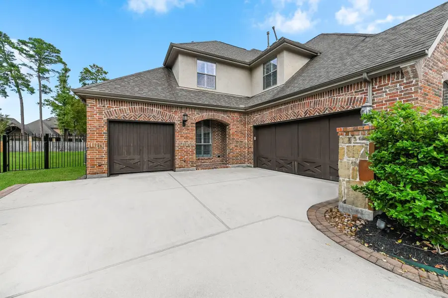 2 Mohawk Path Place, Spring, TX 77389 - Image #2