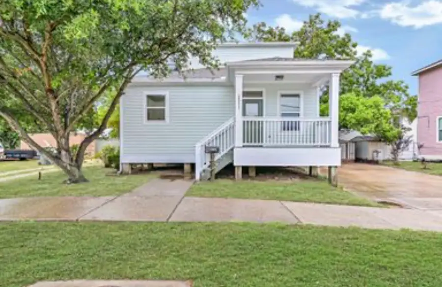 2311 Mary Moody Northern Boulevard, Galveston, TX 77551 - #2