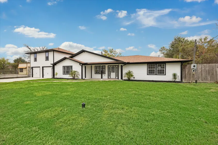 6415 Upshaw Drive, Houston, TX 77396 - Image #3