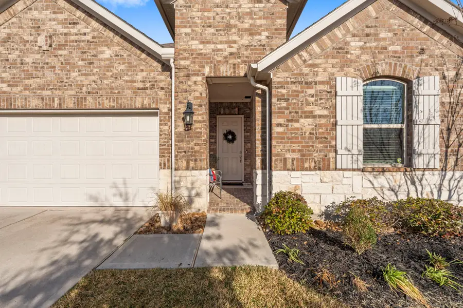 20104 Crystal Falls Court, Montgomery, TX 77316 - Image #3