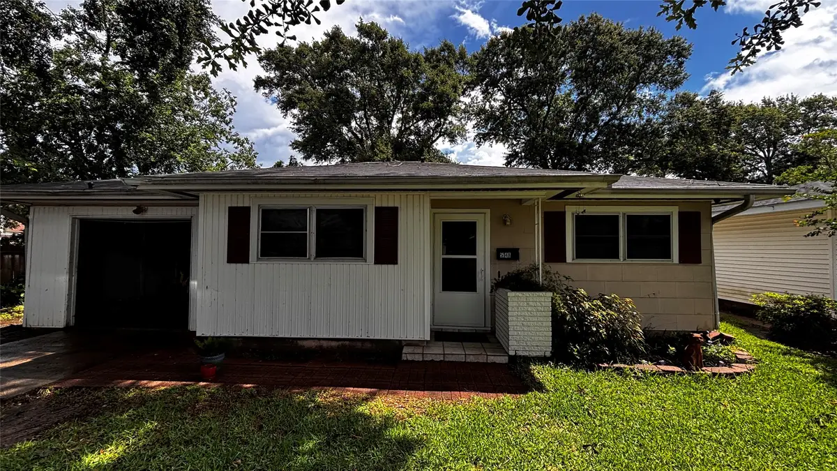 5148 Foster Avenue, Groves, TX 77619 - #1