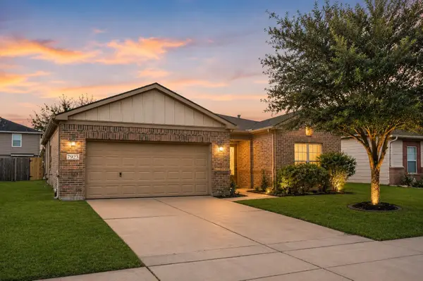 7923 Tilbury Woods Lane, Cypress, TX 77433