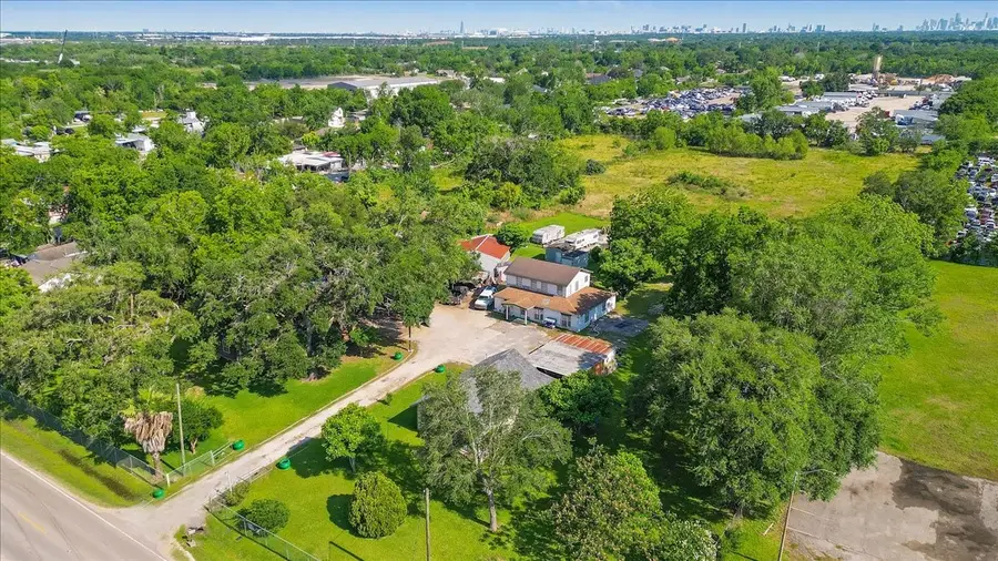 3929 Almeda Genoa Road, Houston, TX 77047 - #2