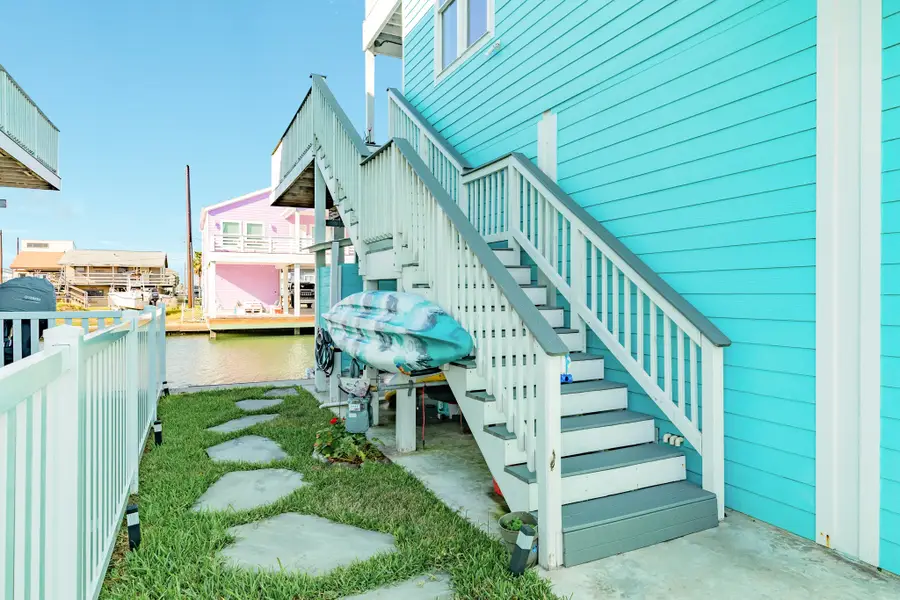 16702 Montego Way, Jamaica Beach, TX 77554 - Image #3