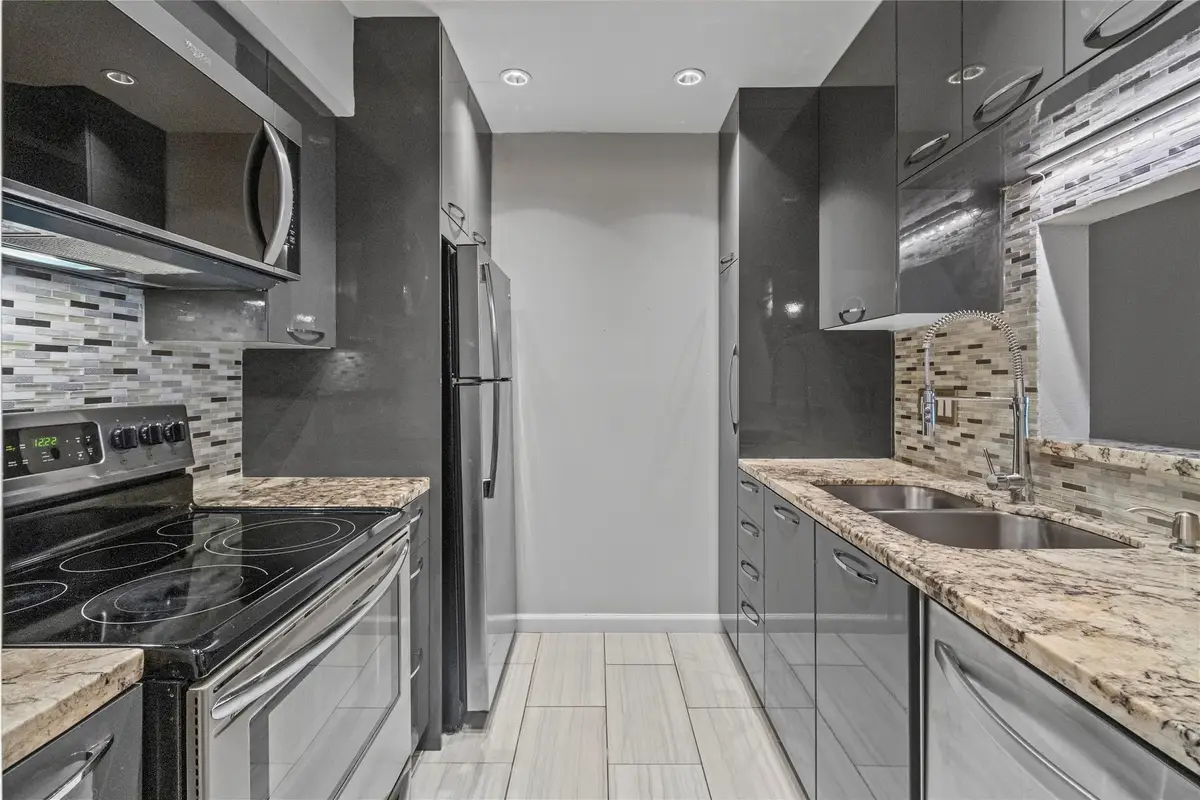 4627 Wild Indigo Street #604, Houston, TX 77027 - #1