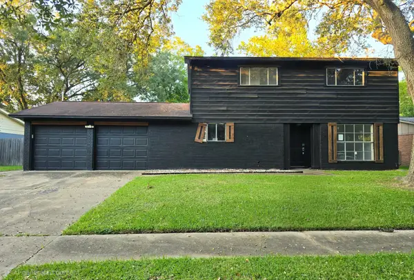2009 Sandlewood Drive, Bay City, TX 77414