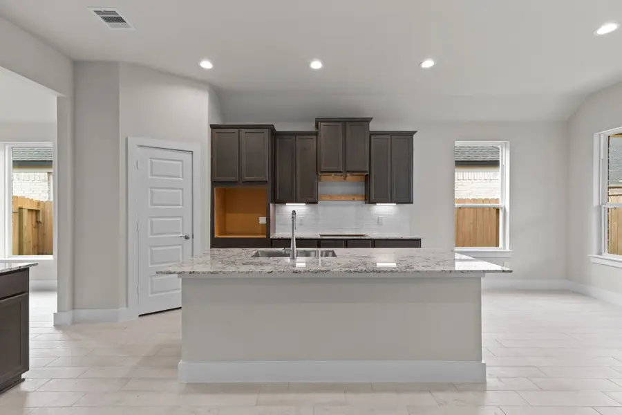 3227 Bushy Hawthorne Drive, Conroe, TX 77301 - Image #2