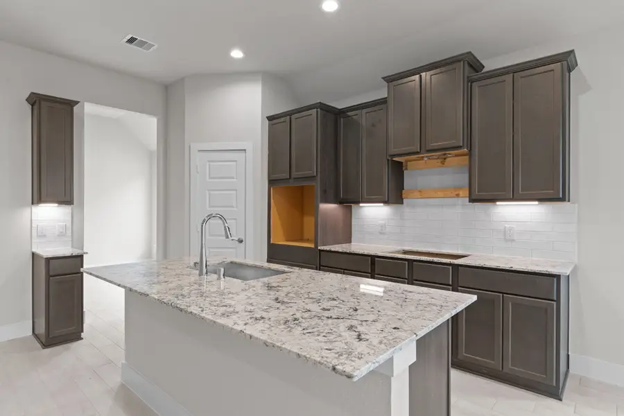 3227 Bushy Hawthorne Drive, Conroe, TX 77301 - Image #3