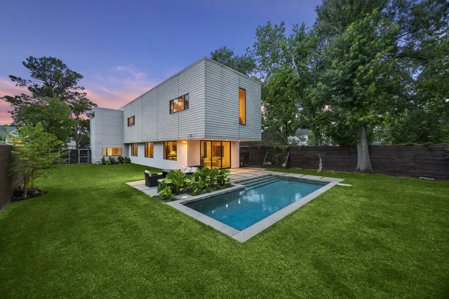 918 W 43rd Street, Houston, TX 77018 - #2