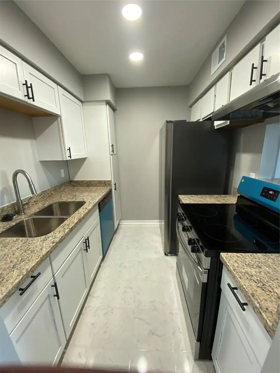 8431 Hearth Drive, Houston, TX 77054 - Image #2