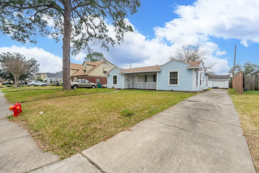 209 Oakdale Street, Pasadena, TX 77506 - #2