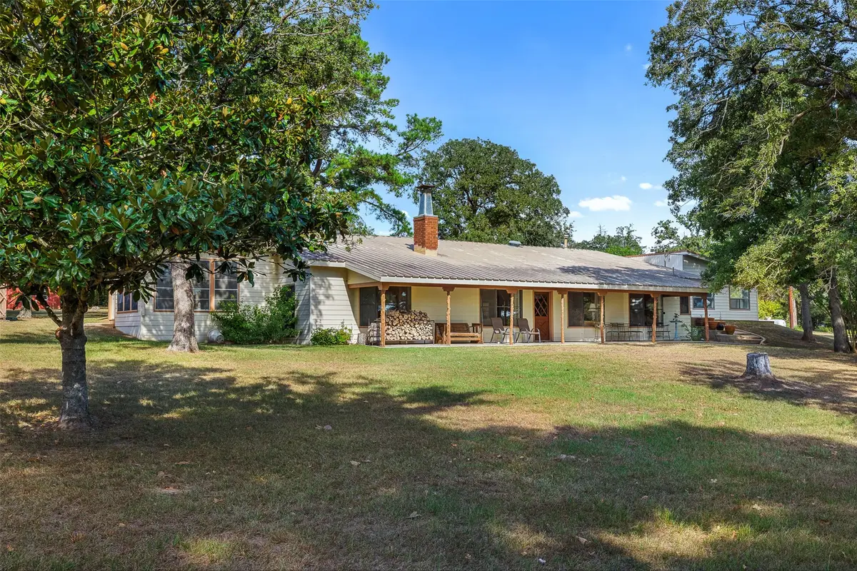 179 Stiewert Ln, Paige, TX 78659 - #1